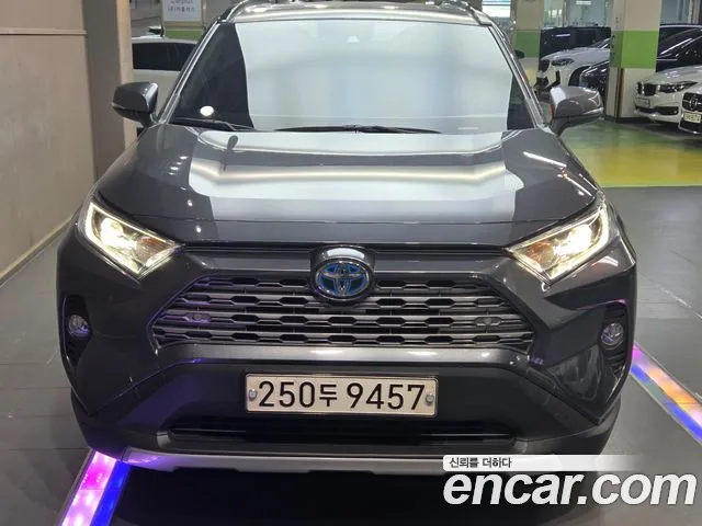 Toyota RAV4 2021 thumb 12