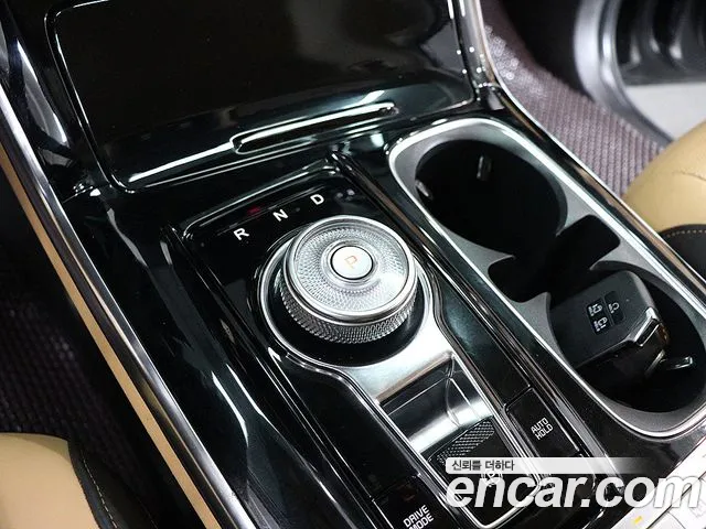 Kia Carnival 2021 thumb 10