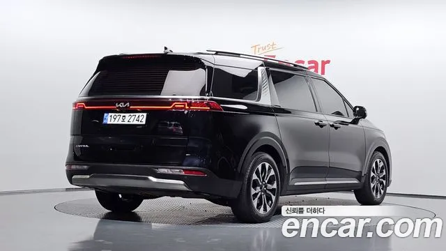 Kia Carnival 2022 thumb 2