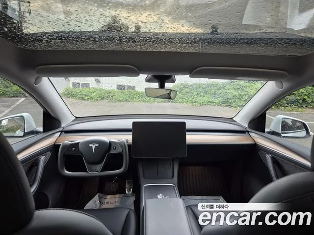 Tesla Model Y 2024 thumb 7