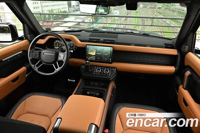 Land Rover Defender 2024 thumb 9