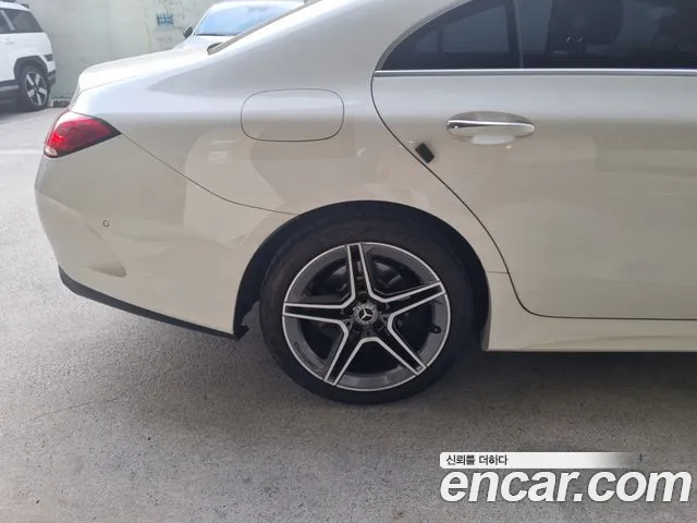 Mercedes-Benz CLS-Class 2019 thumb 10