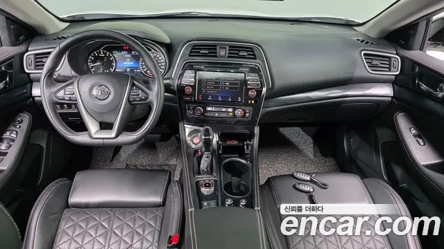 Nissan Maxima 2019 thumb 7