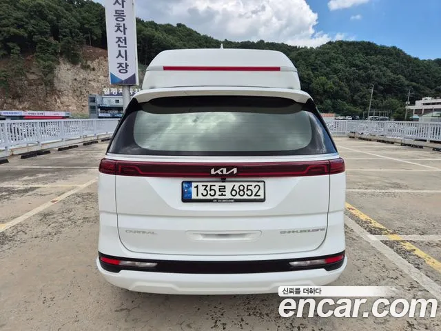 Kia Carnival 2023 thumb 6