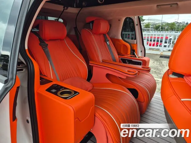 Kia Carnival 2023 thumb 12