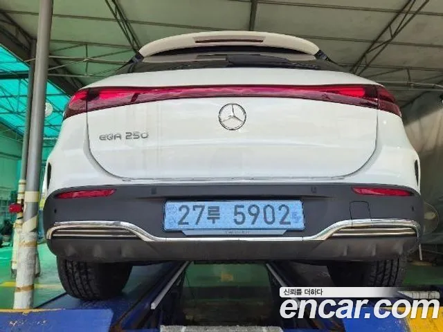 Mercedes-Benz EQA 2025 thumb 2