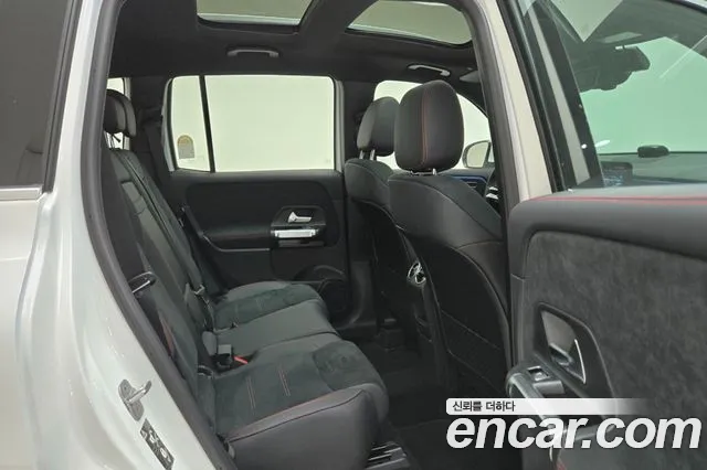 Mercedes-Benz GLB 2025 thumb 10