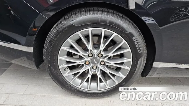 Genesis G80 2022 thumb 5