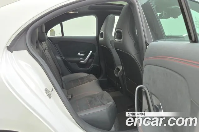 Mercedes-Benz CLA 2026 thumb 10