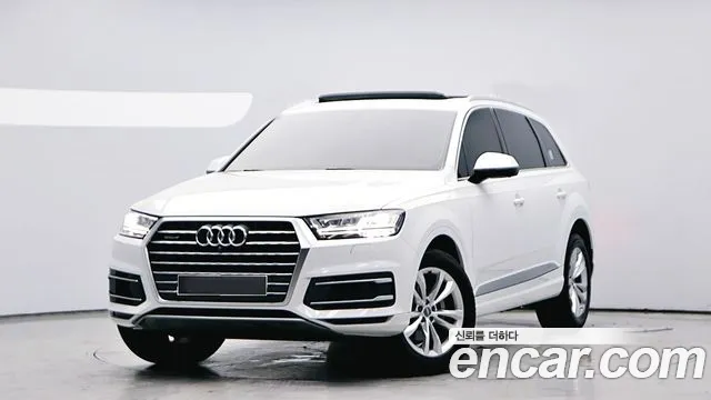 Audi Q7 2019 thumb 12