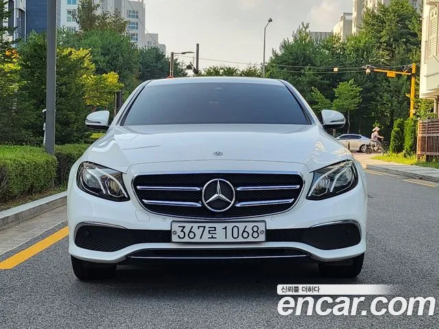 Mercedes-Benz E-Класс 2019 thumb 2