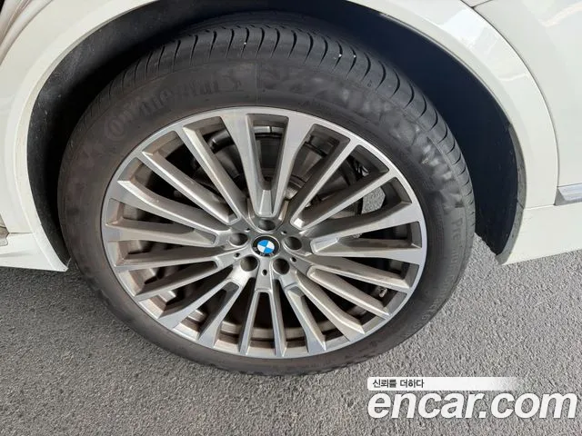 BMW X7 2025 thumb 10