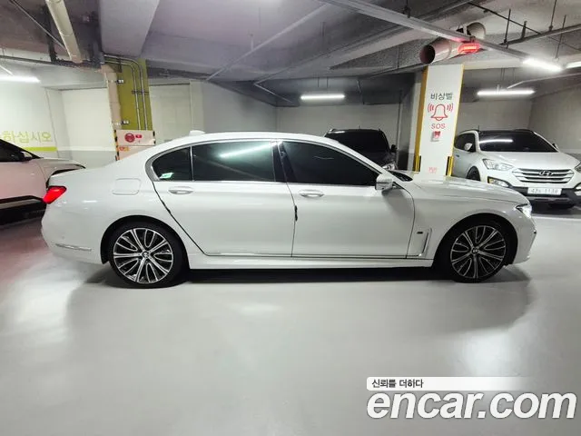 BMW 7 серии 2017 thumb 5