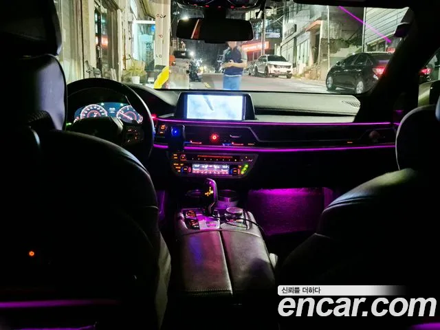 BMW 7 серии 2017 thumb 10