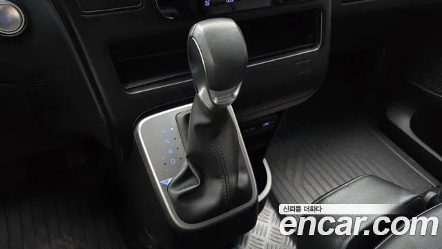 Hyundai Staria 2022 thumb 9
