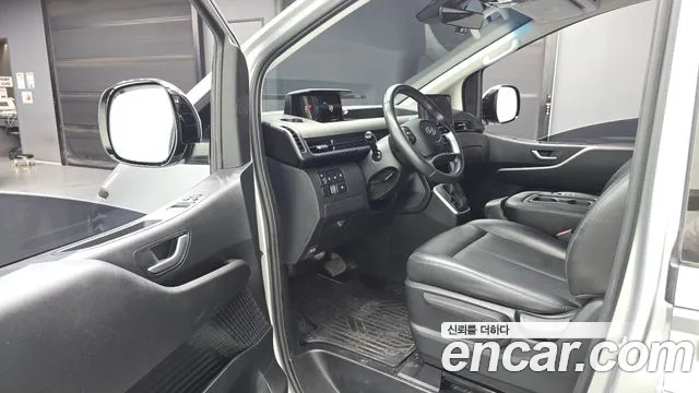 Hyundai Staria 2022 thumb 10