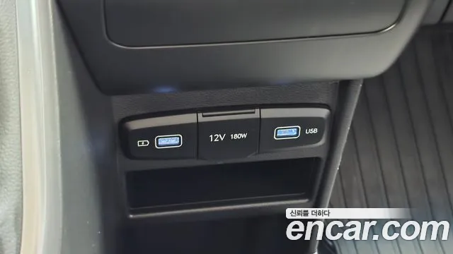 Hyundai Staria 2022 thumb 12