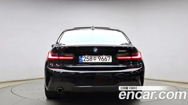 BMW 3 серии 2021 thumb 4