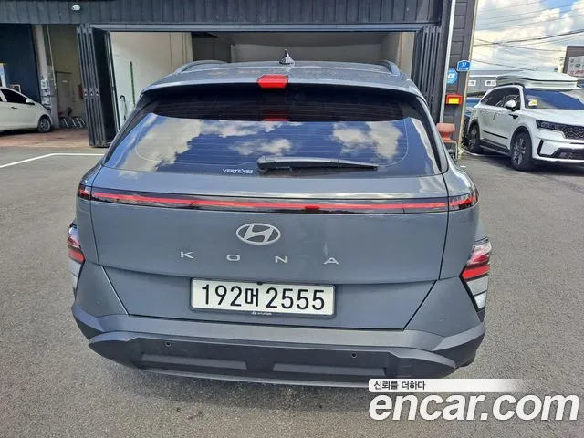 Hyundai Kona 2025 thumb 3