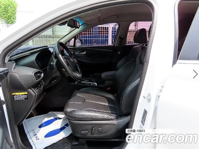 Hyundai Santa Fe 2019 thumb 5