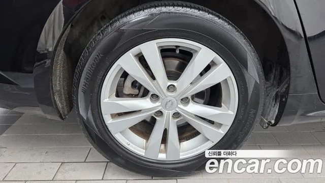 Renault Megane 2019 thumb 5