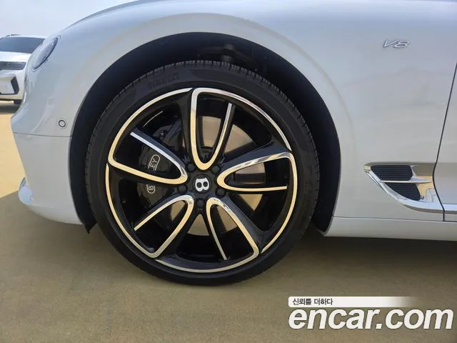 Bentley Continental 2022 thumb 5