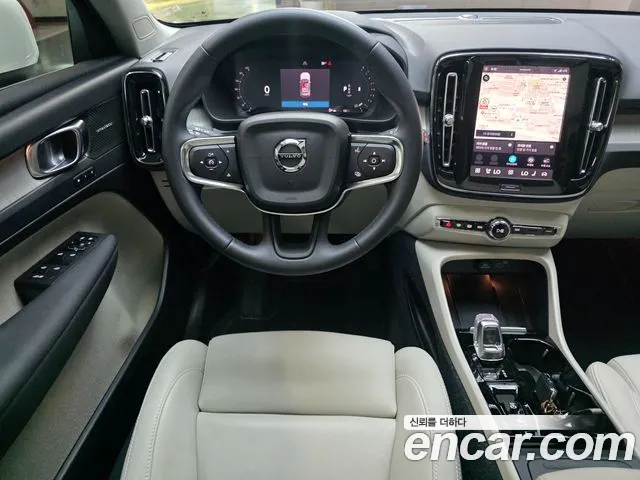 Volvo XC40 2024 thumb 9