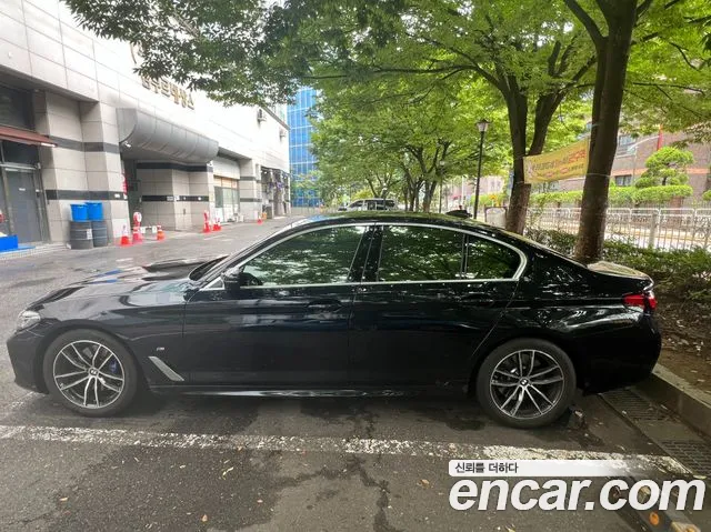 BMW 5 серии 2023 thumb 4