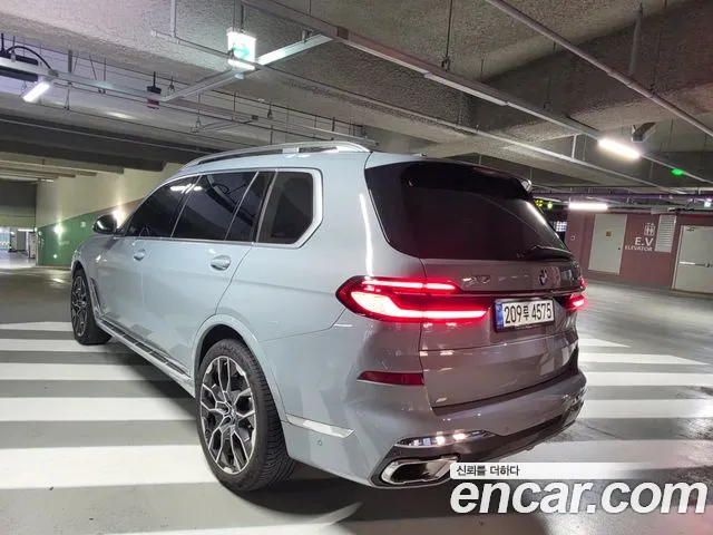 BMW X7 2026 thumb 4