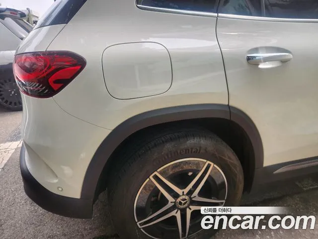 Mercedes-Benz EQA 2022 thumb 8