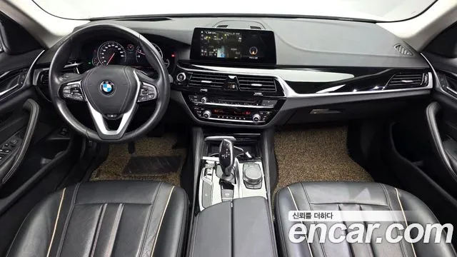 BMW 5 серии 2018 thumb 7