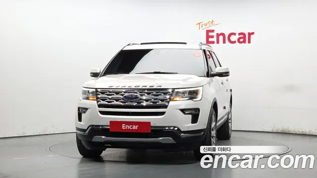 Ford Explorer 2019 thumb 3