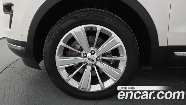 Ford Explorer 2019 thumb 5