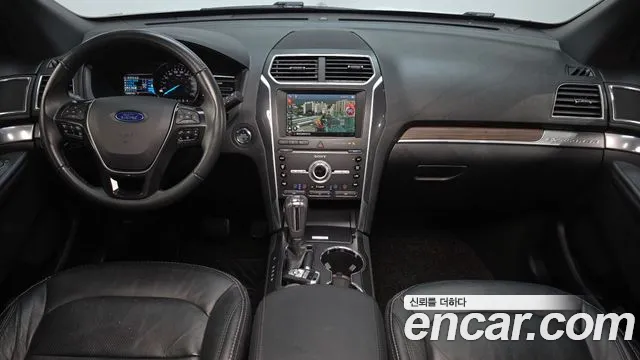 Ford Explorer 2019 thumb 7