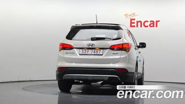 Hyundai Santa Fe 2012 thumb 4
