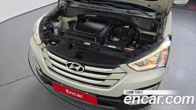 Hyundai Santa Fe 2012 thumb 6