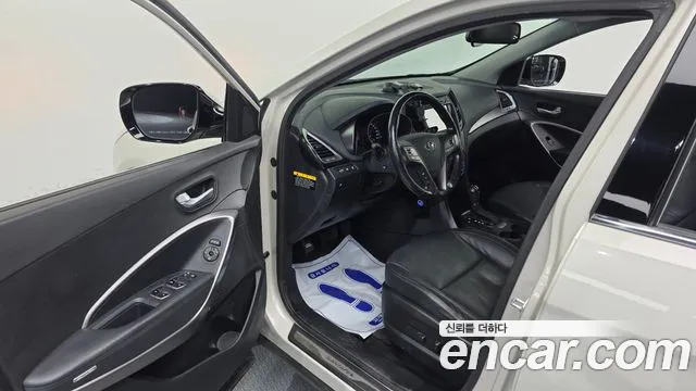 Hyundai Santa Fe 2012 thumb 10