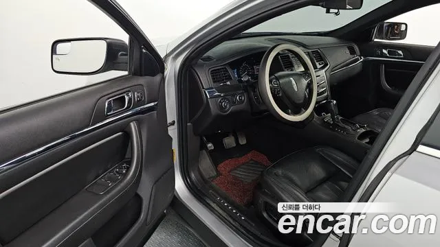 Lincoln MKS 2014 thumb 10