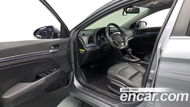 Hyundai Avante 2015 thumb 10