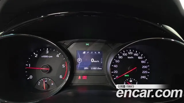 Kia Carnival 2016 thumb 8