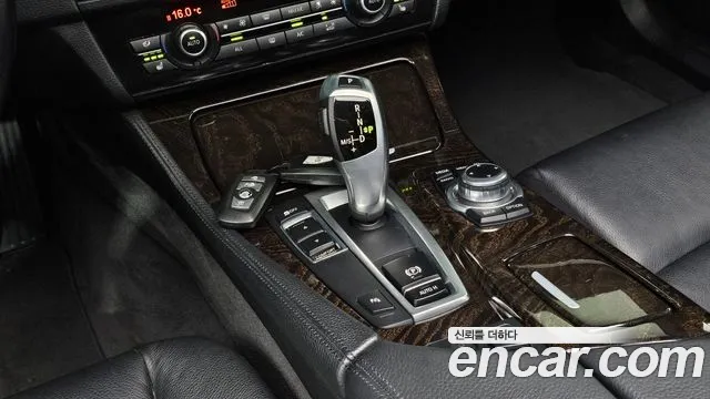 BMW 5 серии 2013 thumb 9