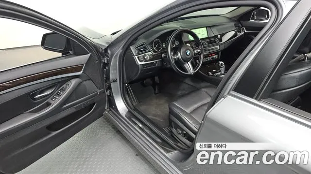 BMW 5 серии 2013 thumb 11