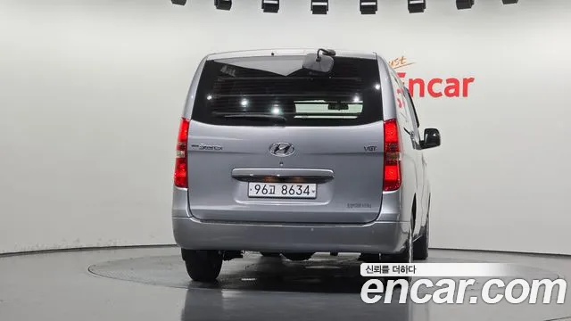 Hyundai Starex 2014 thumb 4