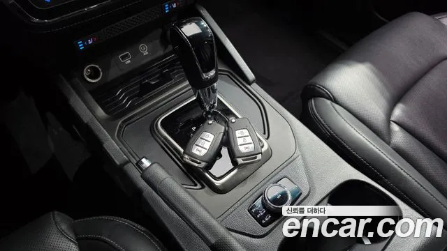 KG_Mobility_Ssangyong Rexton 2018 thumb 9