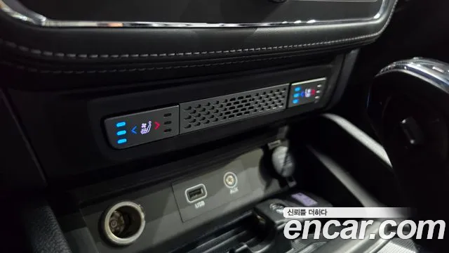 KG_Mobility_Ssangyong Rexton 2018 thumb 12