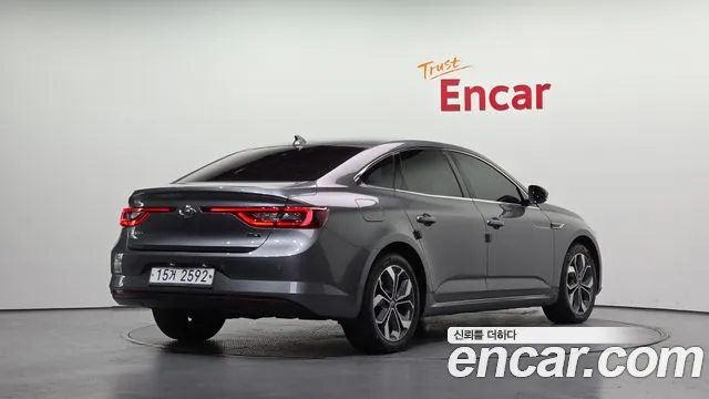 Renault Megane 2019 thumb 2