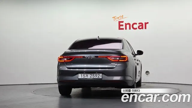 Renault Megane 2019 thumb 4