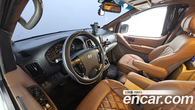 Hyundai Starex 2016 thumb 7