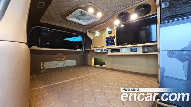 Hyundai Starex 2016 thumb 12