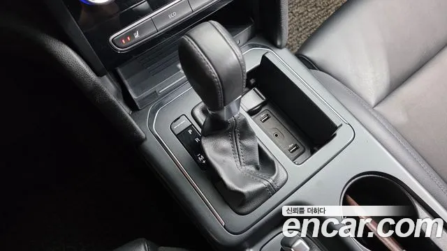 Renault Megane 2019 thumb 9